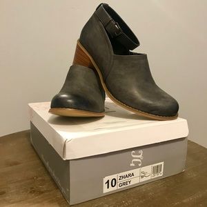 Ankle Strap Stacked Heel Clogs